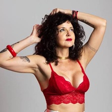 ELAINE GUIMAR&Atilde;ES