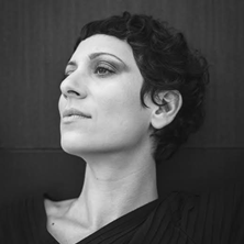 L&Iacute;VIA NESTROVSKI