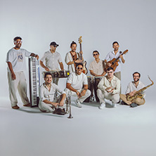 QUIMBAR&Aacute; TOCA BAD BUNNY
