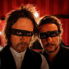 ANDR&Eacute; FRATESCHI E PIERO DAMIANI - LADO BOWIE